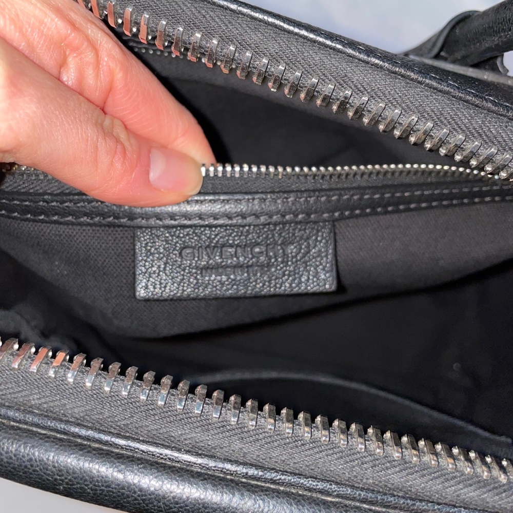 Givenchy Tote - Picture 6 of 10